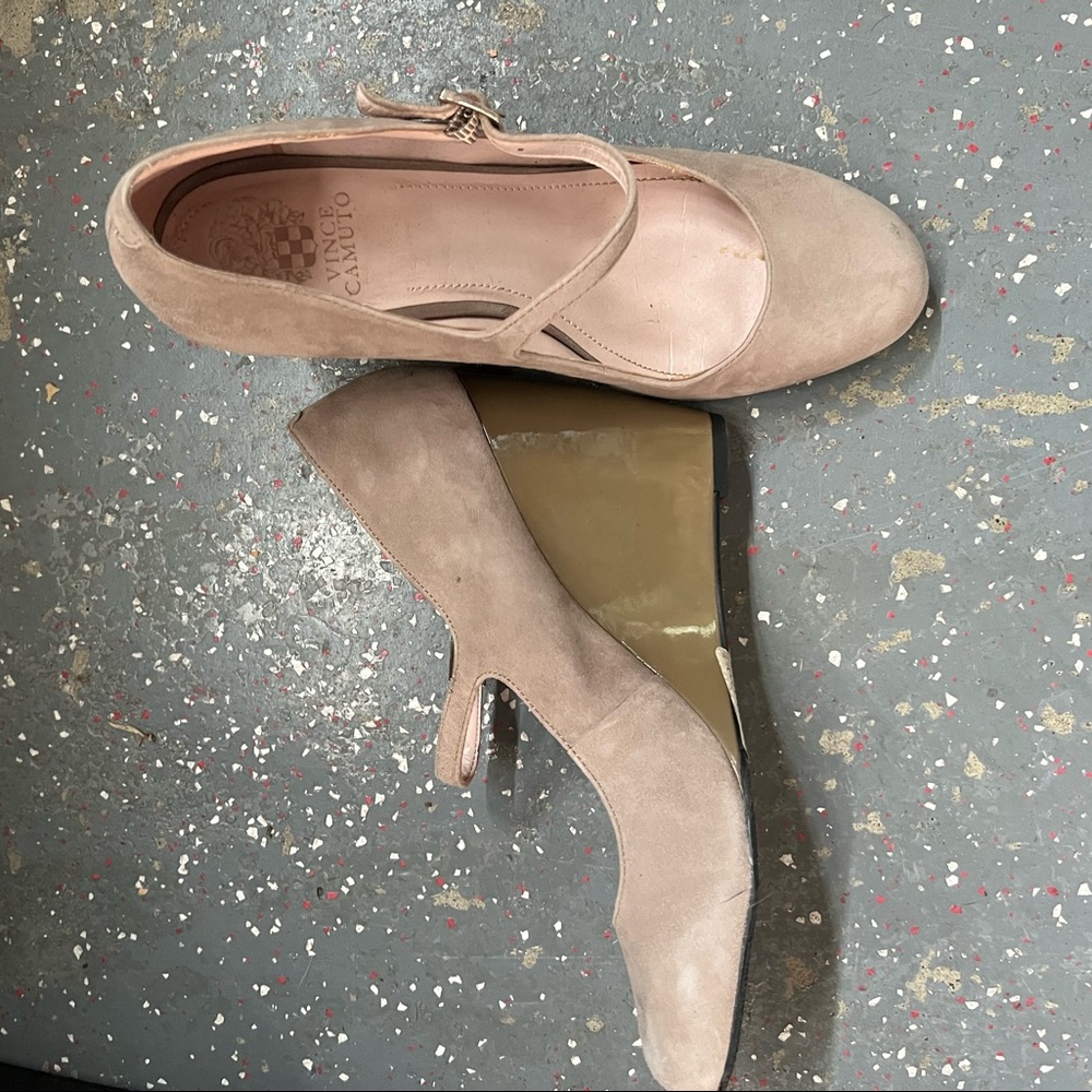 Vince Camuto wedges, barely worn, size 10